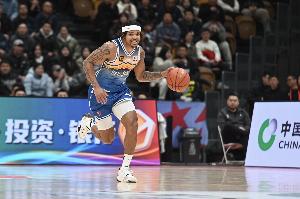 😎华子归来！新疆取消桑韦尔的注册 重新注册外援爱德华兹👊